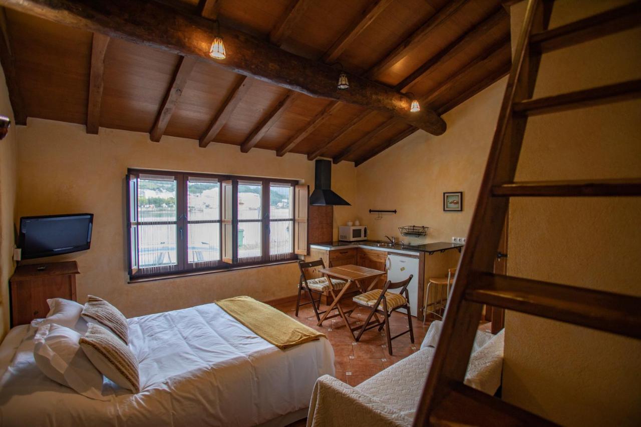 Casa Ria De Navia Guest House ภายนอก รูปภาพ
