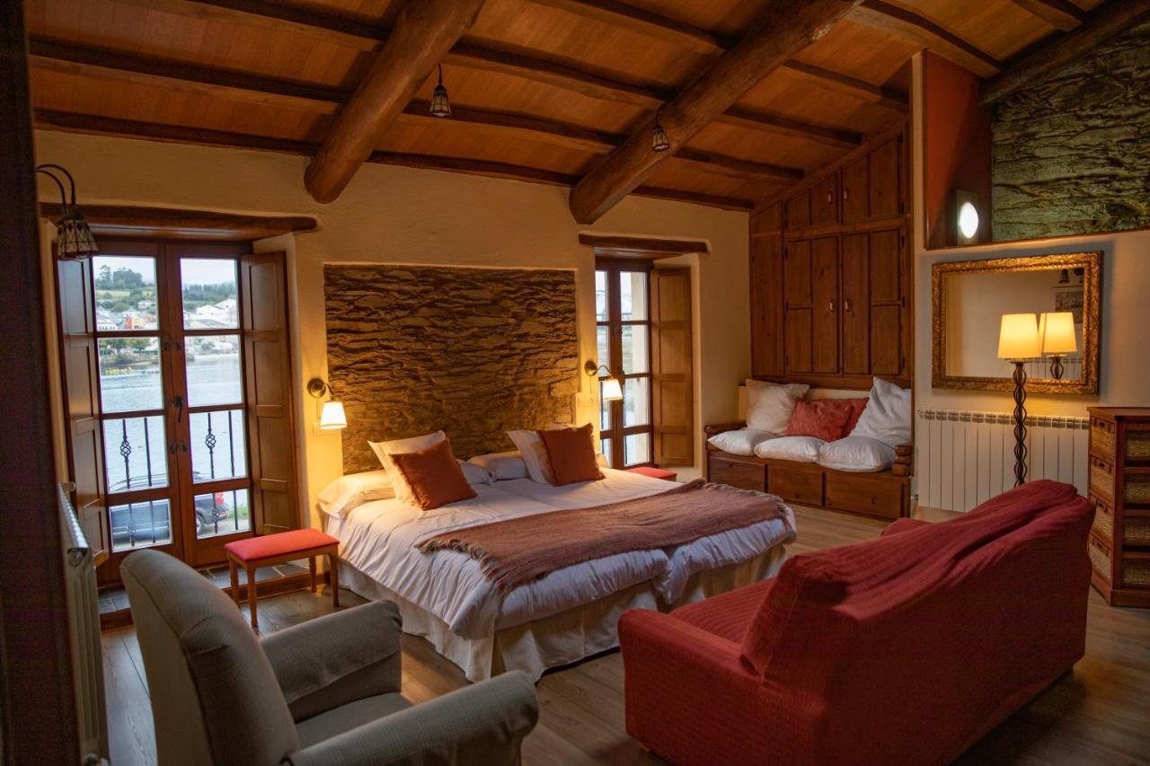 Casa Ria De Navia Guest House ภายนอก รูปภาพ